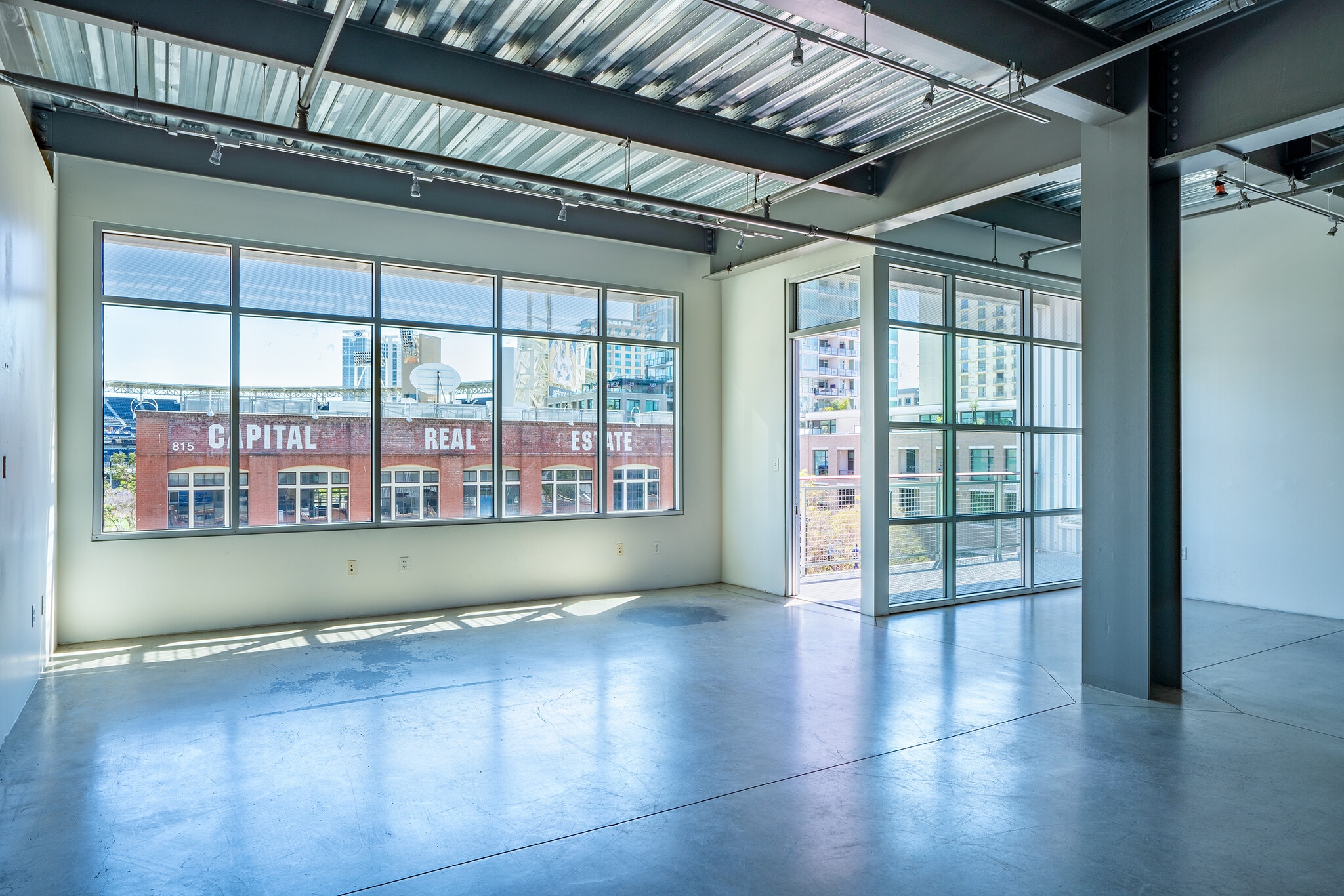 406 9th Ave, San Diego, CA à louer Photo intérieure– Image 1 sur 5