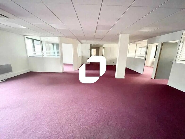 Bureau dans Boulogne-Billancourt à louer - Photo de l’immeuble – Image 2 sur 10