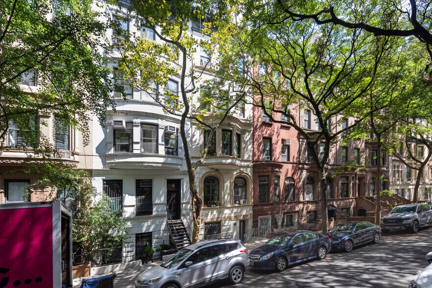 23 W 87th St, New York, NY à vendre - Photo de l’immeuble – Image 2 sur 6