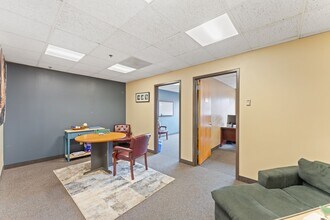 570 Asbury St, Saint Paul, MN à louer Photo intérieure– Image 1 sur 3