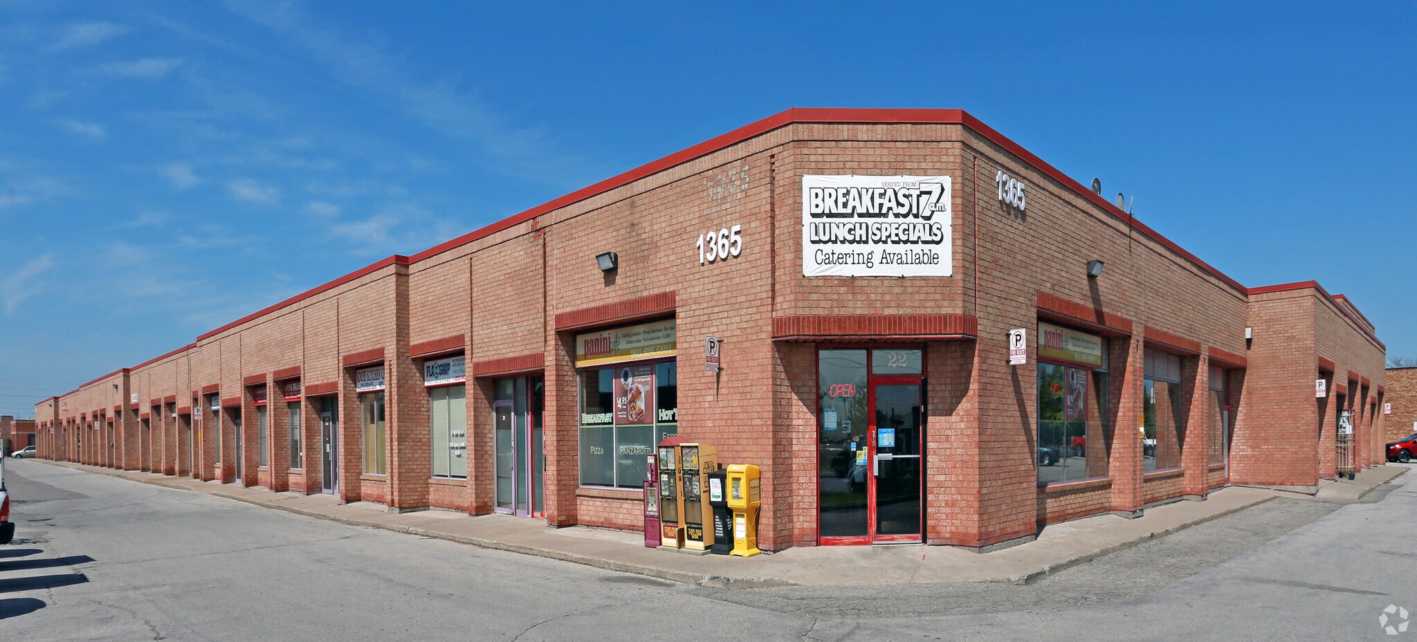 1365 Mid-way Blvd, Mississauga, ON à vendre Photo principale– Image 1 sur 7