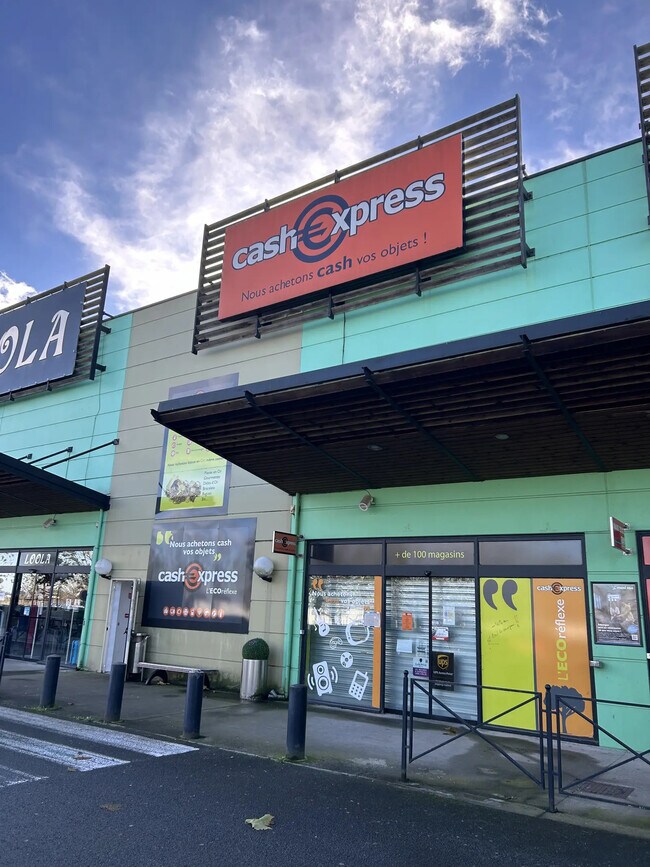 Plus de détails pour Rue Rene Descartes, Proville - Local commercial à louer