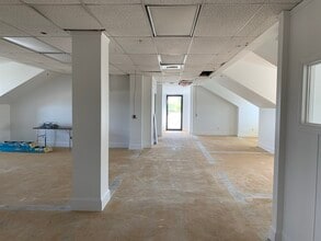 602 S King St, Leesburg, VA à louer Photo intérieure– Image 1 sur 5