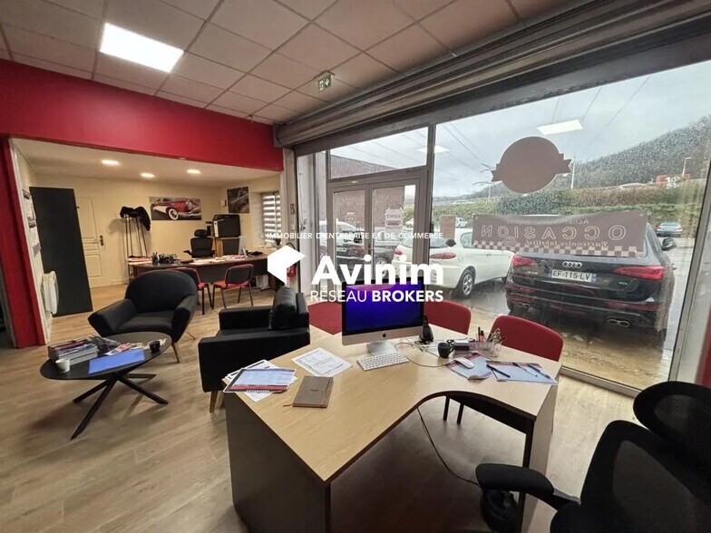 Local commercial dans Chalezeule à louer - Photo intérieure – Image 2 sur 9