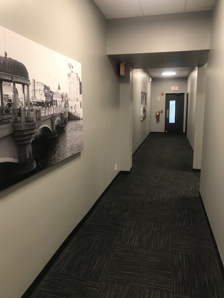 333 N Randall Rd, St Charles, IL à louer - Photo intérieure – Image 3 sur 5