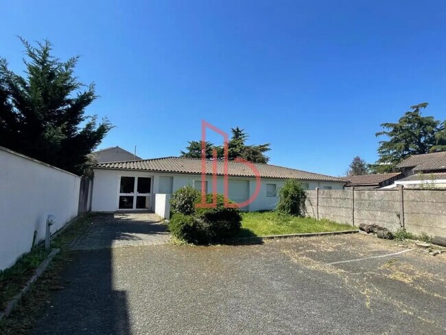 Plus de détails pour Bureau à vendre