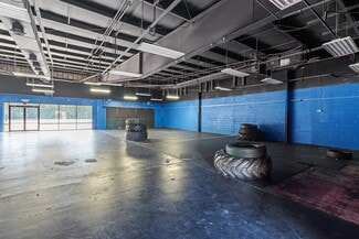 Plus de détails pour 7098 Distribution Dr, Louisville, KY - Local commercial à louer
