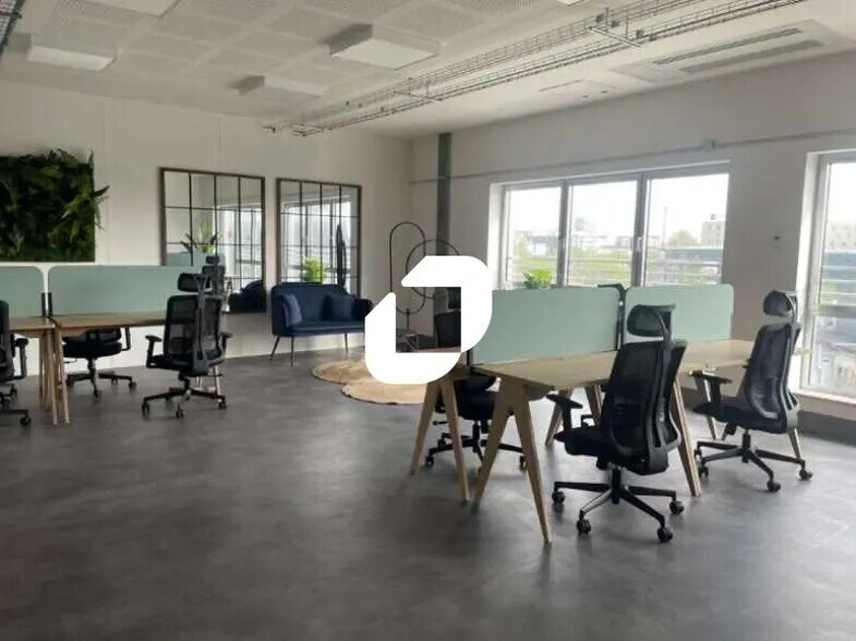 Bureau dans Bègles à louer - Photo de l’immeuble – Image 2 sur 7