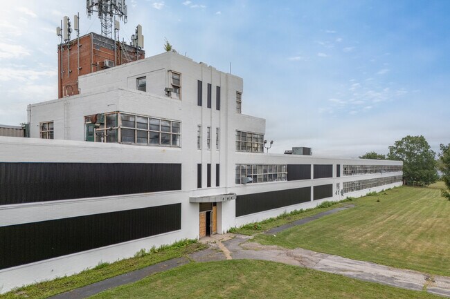 Plus de détails pour 203 Eggert Rd, Buffalo, NY - Industriel/Logistique à vendre