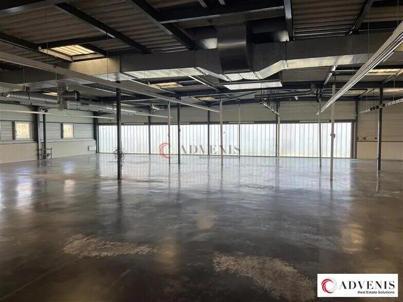 Local d'activités dans Bordeaux à vendre - Photo de l’immeuble – Image 2 sur 7