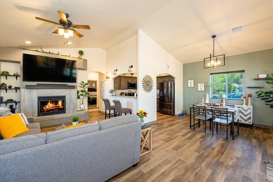 116 S 1st St, Williams, AZ à vendre - Photo de l’immeuble – Image 3 sur 70