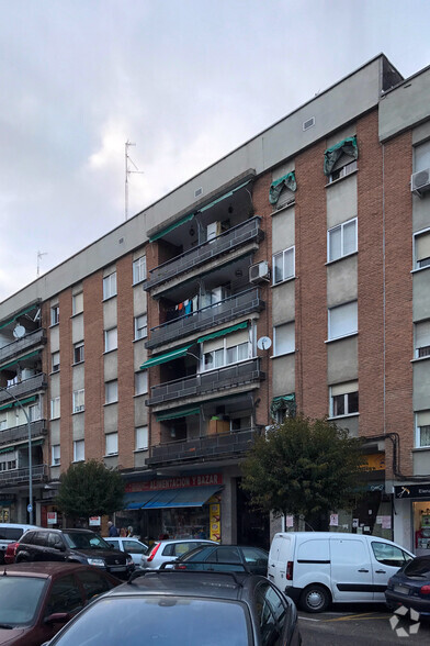 Calle Serena, 5, Leganés, Madrid à vendre - Photo de l’immeuble – Image 2 sur 2