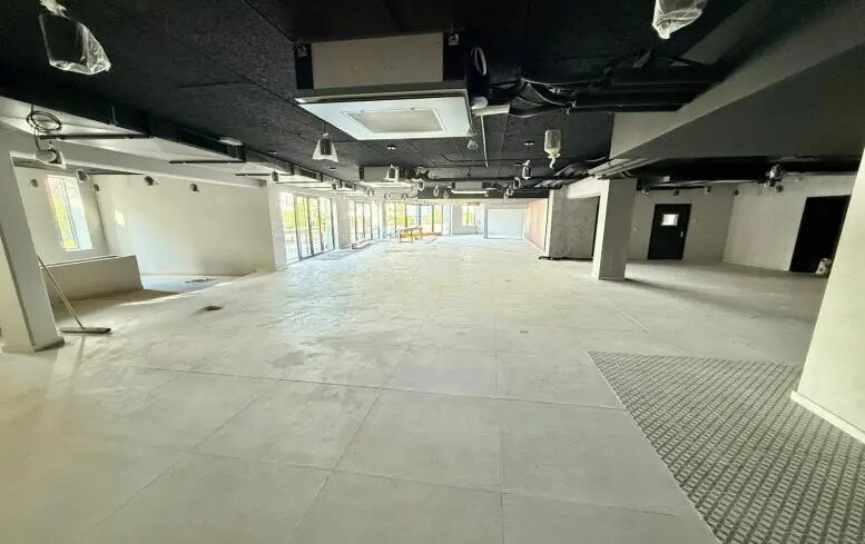 48 Avenue Des Champs Pierreux, Nanterre à louer - Photo de l’immeuble – Image 3 sur 5