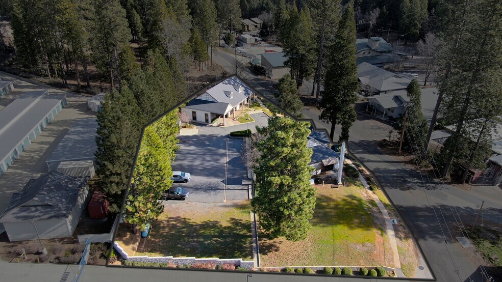 1111 Dunbar Rd, Arnold, CA à vendre - Photo de l’immeuble – Image 2 sur 34