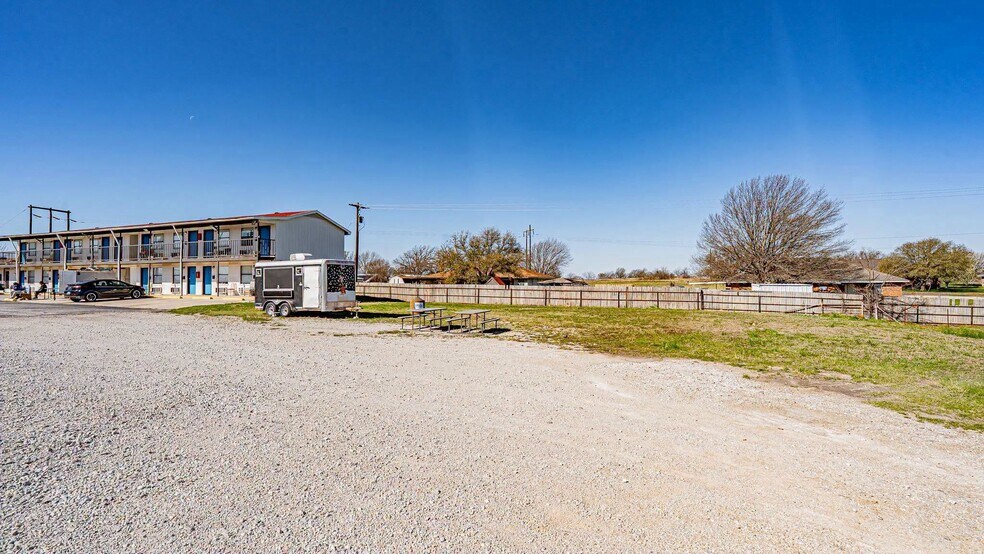 200 South Hwy, Alvord, TX à louer - Photo de l’immeuble – Image 2 sur 7