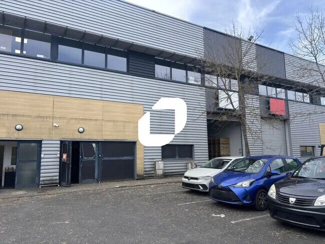 Plus de détails pour Bureau, Local d'activités à louer