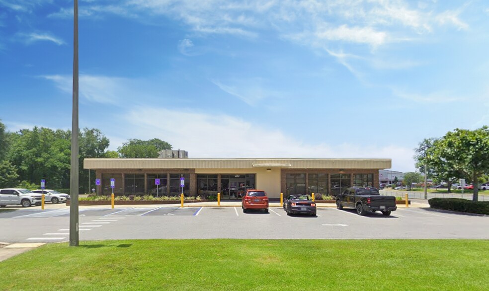 6727 Davis Hwy, Pensacola, FL à vendre - Photo de l’immeuble – Image 1 sur 3