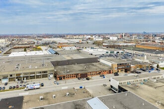 5579-5581 Rue Paré, Mt Royal, QC - Vue aérienne  vue de carte