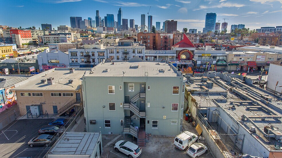 721-729 S Alvarado St, Los Angeles, CA à vendre - Photo de l’immeuble – Image 1 sur 86