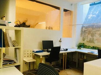 Plus de détails pour Local commercial à louer