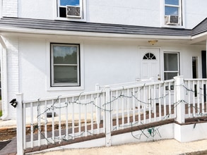 1408 Crain Hwy, Glen Burnie, MD à louer Photo de l’immeuble– Image 1 sur 9