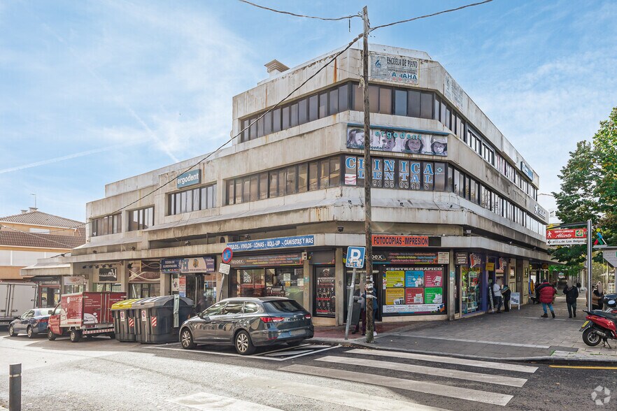 Calle Real, 34, Collado Villalba, Madrid à louer - Photo de l’immeuble – Image 1 sur 2