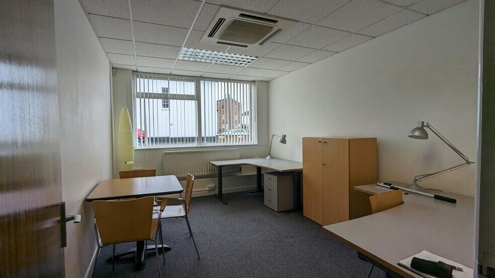 Clarence St, Leamington Spa à louer - Photo de l’immeuble – Image 2 sur 12