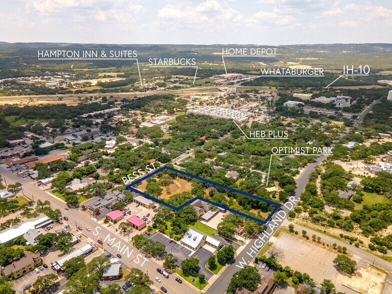 116 Bess St, Boerne, TX à vendre - Photo de l’immeuble – Image 2 sur 24
