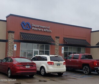 Plus de détails pour 3221 32nd Ave S, Grand Forks, ND - Local commercial à louer