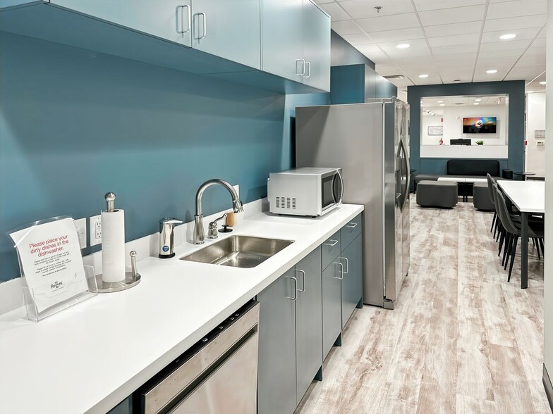 3300 Gateway Centre Blvd, Morrisville, NC à louer - Photo intérieure – Image 2 sur 17