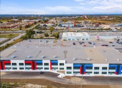1440 Victoria St E, Whitby, ON à louer - Photo de l’immeuble – Image 2 sur 2