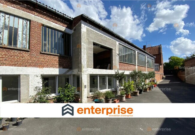 Plus de détails pour Local d’activités à vendre