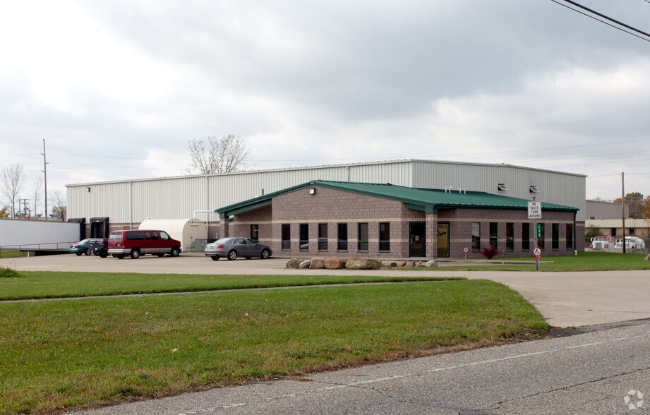 240 W Greenwich Rd, Seville, OH à louer - Photo de l’immeuble – Image 2 sur 25