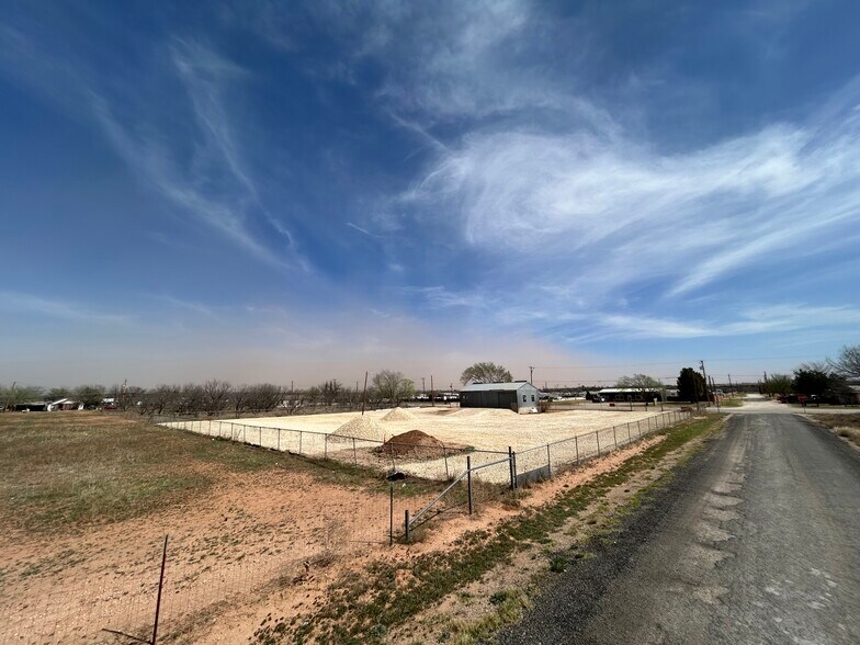 717 Concho St, Colorado City, TX à louer - Photo de l’immeuble – Image 2 sur 8