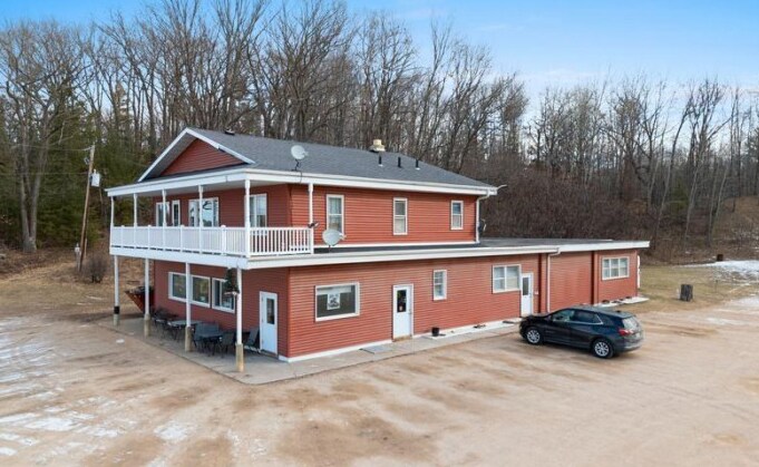 12058 Wisconsin 32, Suring, WI à vendre - Photo principale – Image 1 sur 9