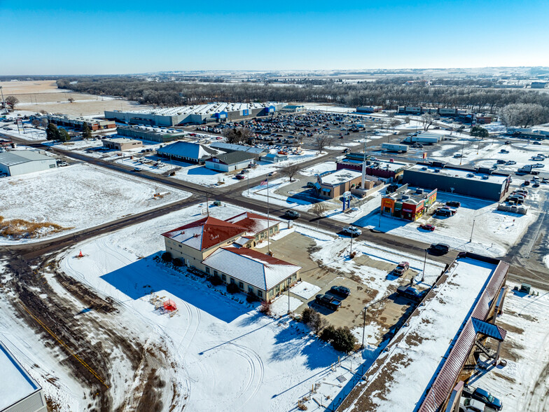 319 E Francis St, North Platte, NE à louer - Photo de l’immeuble – Image 3 sur 19