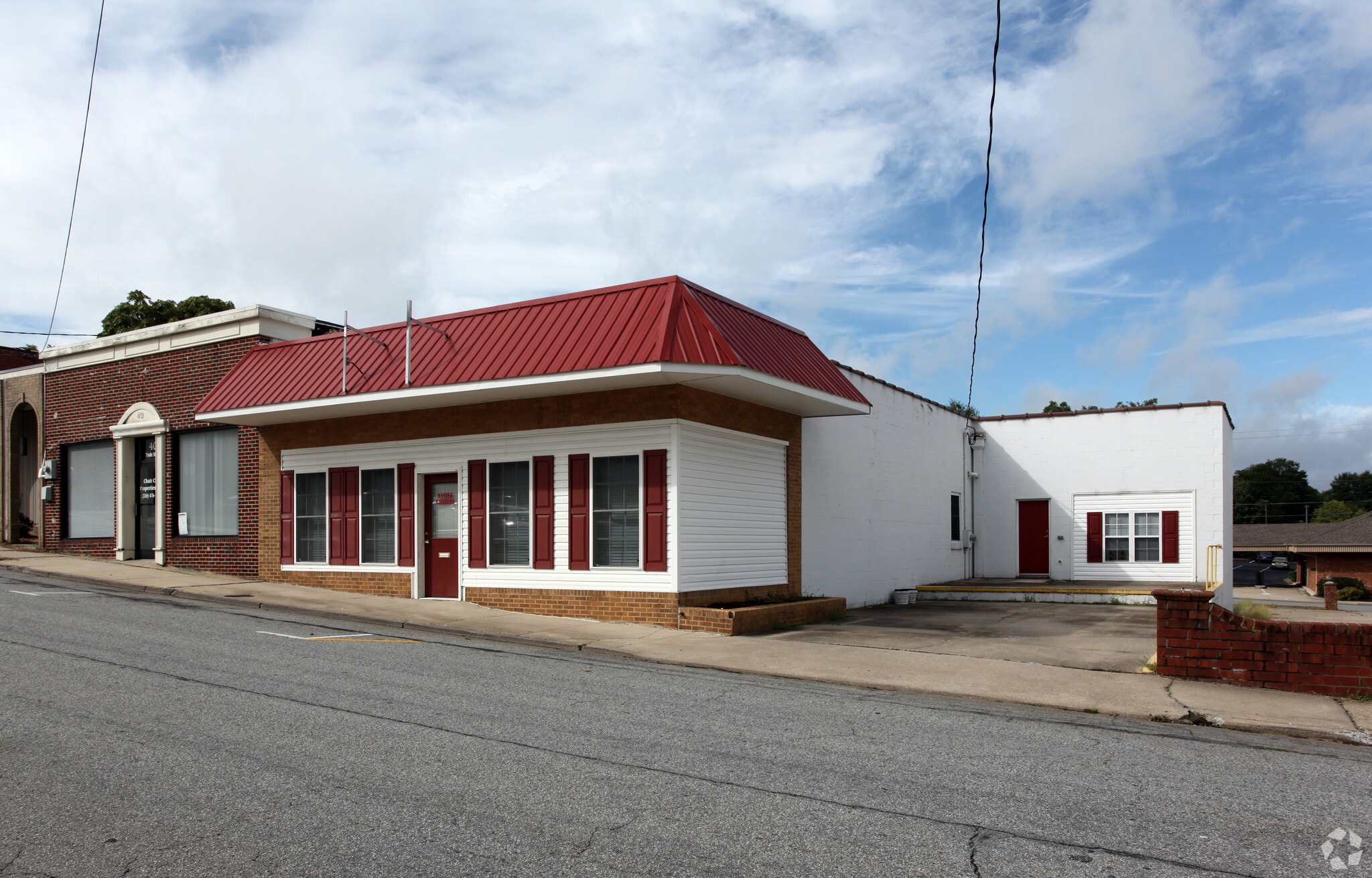 42 Trade St, Thomasville, NC à vendre Photo principale– Image 1 sur 3