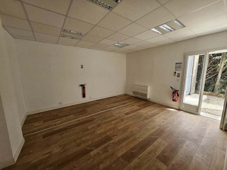 230 Chemin Des Valladets, Éguilles à louer Photo intérieure– Image 1 sur 5