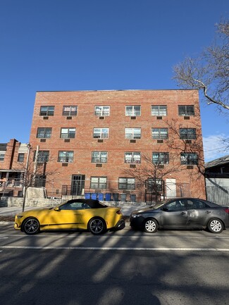Plus de détails pour 3573 Laconia Ave, Bronx, NY - Logement à vendre