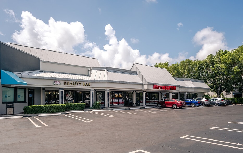 8821-8833 S Dixie Hwy, Miami, FL à louer - Photo de l’immeuble – Image 3 sur 6
