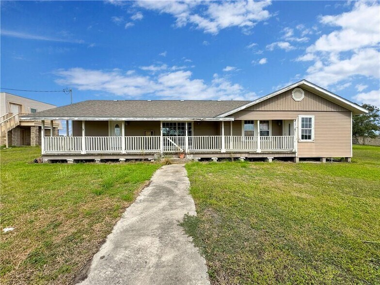 2977 County Road 37, Corpus Christi, TX à vendre - Photo principale – Image 1 sur 40