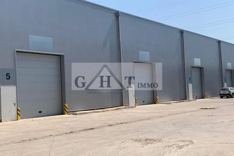 Industriel/Logistique dans Mareuil-lès-Meaux à louer - Photo de l’immeuble – Image 1 sur 2