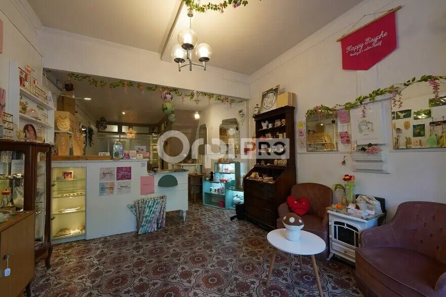 Local commercial dans Lyon à louer - Photo de l’immeuble – Image 2 sur 9