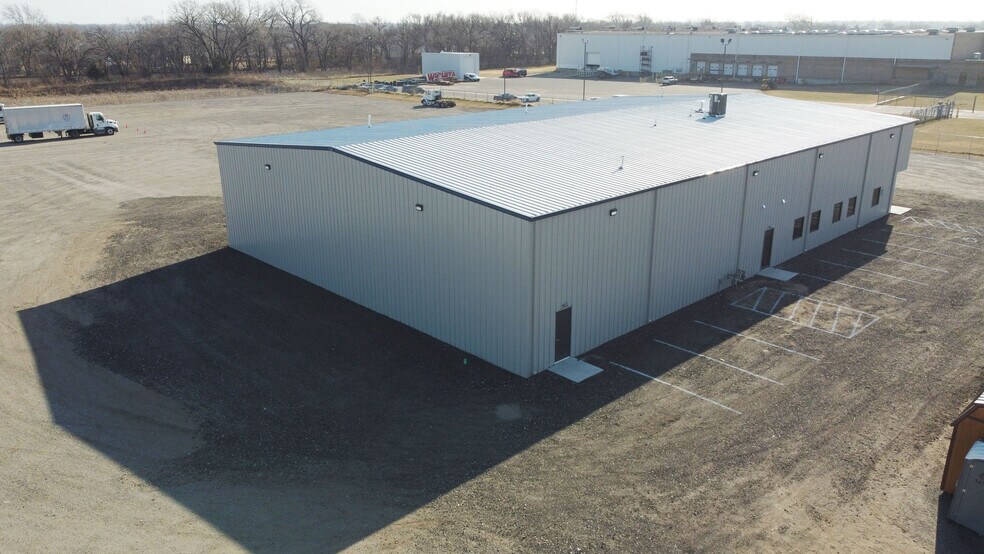 4528 S. Palisade, Wichita, KS à louer - Photo de l’immeuble – Image 2 sur 8