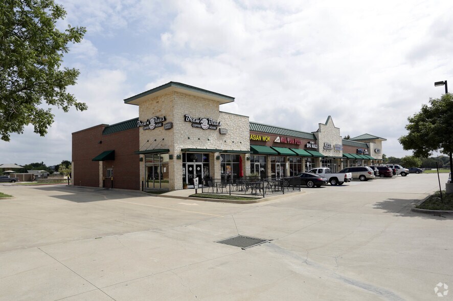 841 N Tarrant Pky, Keller, TX à louer - Photo principale – Image 1 sur 1