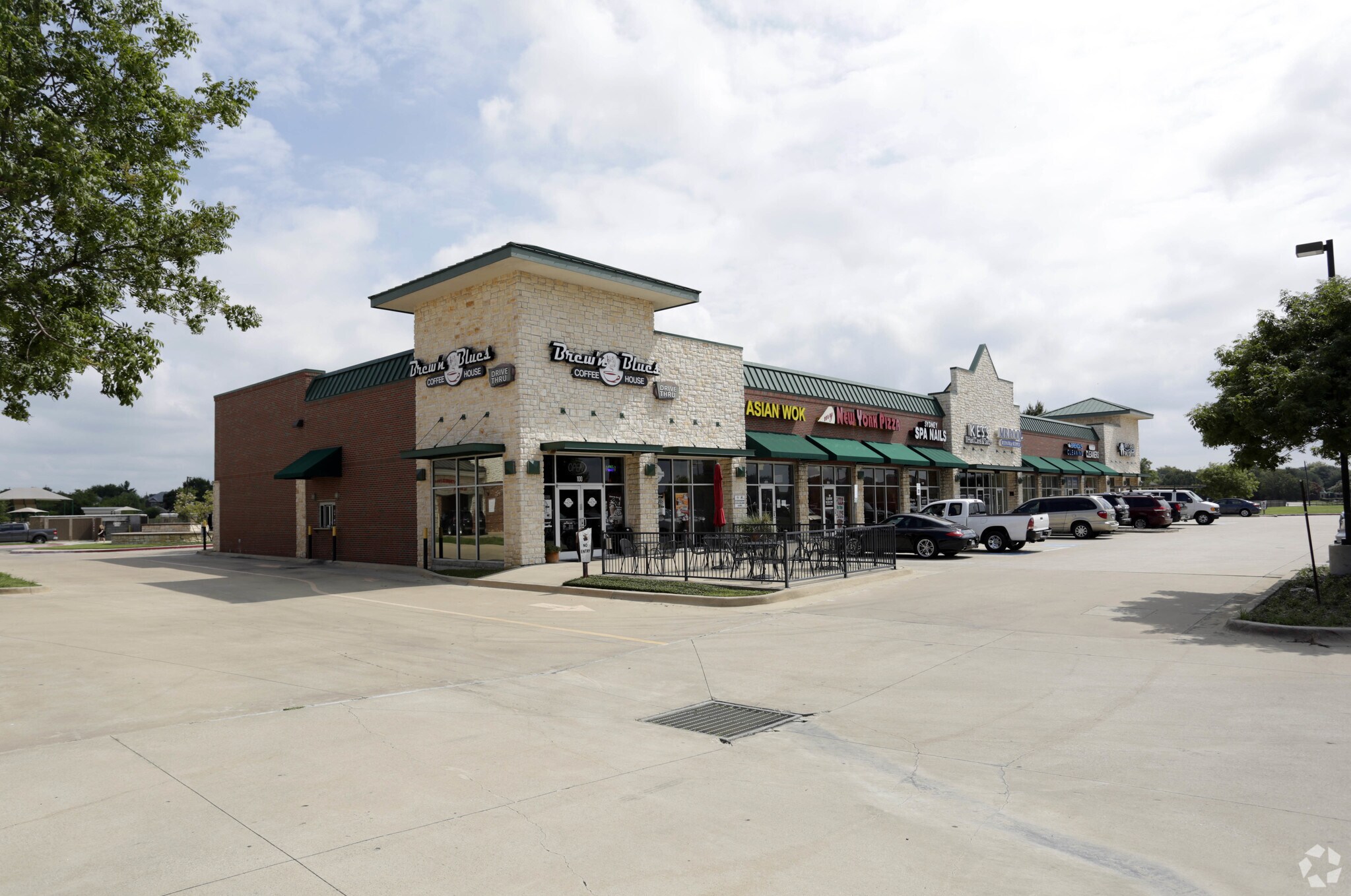 841 N Tarrant Pky, Keller, TX à louer Photo principale– Image 1 sur 2