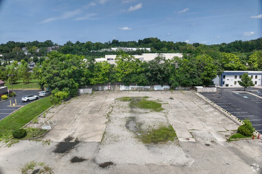 5416 Ridge Ave, Cincinnati, OH à vendre - Photo de l’immeuble – Image 3 sur 12