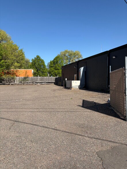 3060 Coon Rapids Blvd NW, Coon Rapids, MN à vendre - Photo de l’immeuble – Image 2 sur 14
