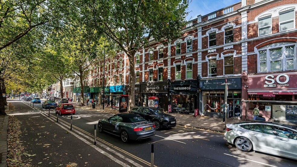 318 Chiswick High Rd, Londres à vendre - Photo de l’immeuble – Image 2 sur 7