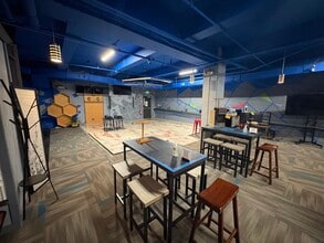 530 Commonwealth Ave, Boston, MA à louer Photo de l’immeuble– Image 2 sur 5